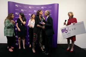 Ilana Devillers (Food4All), Aida Nazarikhorram (LuxAI), Elfy Pins (Supermiro), Luc Frieden (président du conseil d’administration de la Bil) et Karin Scholtes (Bil). ((Photo: Matic Zorman))