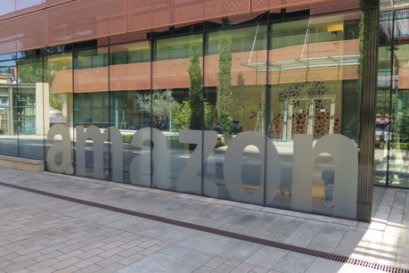 Avec le transfert de certains «assets» au Luxembourg en 2005 et 2006, Amazon aurait minoré sa facture fiscale de 234 millions d’euros, s’est plainte l’administration fiscale américaine. (Photo: Shutterstock)