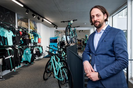 L’histoire du groupe a débuté à la gare. Le quartier le voit revenir avec 600 mètres carrés dédiés aux cycles. (Photo: Nader Ghavami)
