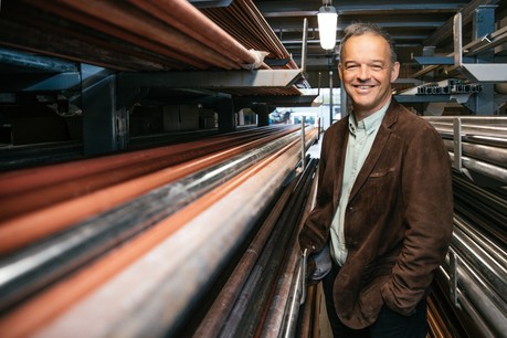 Au travail – Michel Reckinger dans les ateliers de son entreprise à Ehlerange. (Photo: Edouard Olszewski)