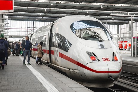 La Deutsche Bahn n’a pas le droit de réserver le paiement par prélèvement SEPA aux clients domiciliés en Allemagne. (Photo: Shutterstock)