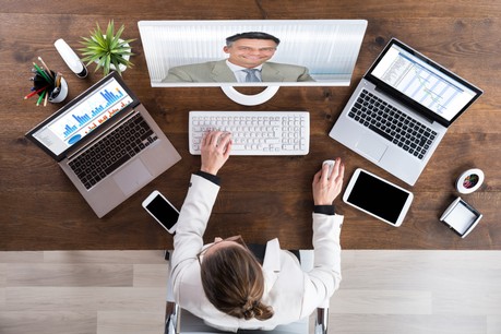 La vidéoconférence connaît son heure de gloire avec la nécessité de protéger ses employés de la contamination par le coronavirus. (Photo: Shutterstock)