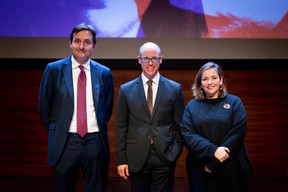 Nicolas Buck (Président de l'UEL), Thierry Raizer (Maison Moderne) et Nora Back (Présidente de l'OGBL) ((Photo: Patricia Pitsch))