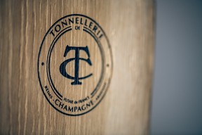 La Tonnellerie de Champagne se porte garante de la transmission d’un savoir-faire séculaire. ((Photo: Michaël Boudot/Terre de Vins))