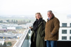 L’homme d’affaires Flavio Becca souligne sa volonté de travailler avec des architectes locaux. Ici, Tatiana Fabeck, qui a signé les tours jumelles. ((Photo: Anthony Dehez))