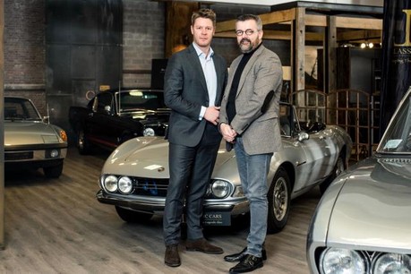 Tim Pittevils, general manager d’atHomeGroup, et Didier Goffinet, président honoraire de Luxauto.lu (Photo: atHomeGroup)