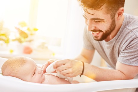 La réforme semble plus difficile pour les pères résidents moins aisés et travaillant pour des petites entreprises, selon les premières indications fournies par le Liser quant à la réforme de 2016. (Photo: Shutterstock)