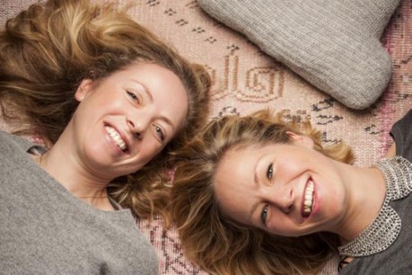 Isabelle Marinov et Runa Egilsdottir aiment les matières douces et nobles (Photo: Julien Becker )