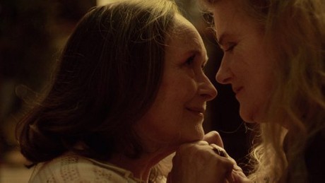 Mado et Nina pensaient pouvoir continuer à vivre leur amour à l’abri des regards pesants de jugements. Mais... (Photo: Paprika Films-Tarantula-Artémis Productions)