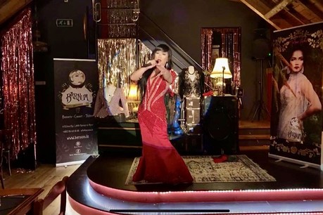 Même avec un public virtuel, Madame Yoko donne tout sur sa scène du Barnum! (Photo: Ian Lejeune)
