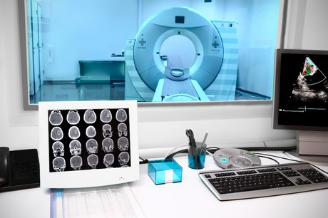 Jusqu’à présent, les hôpitaux étaient les seuls autorisés à proposer des scanners. Un monopole qui vole en éclats. (Photo: Shutterstock)