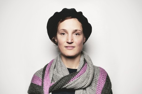 Vicky Krieps: «Si jamais, un jour, j’ai l’impression de faire une chose sans être juste, respectueuse, alors, j’arrête de travailler.» (Photo: Patricia Pitsch/Maison Moderne)