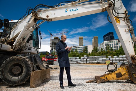 ArcelorMittal comptait installer son nouveau siège dans le bassin minier, mais c’est le Kirchberg qui l’a emporté, plus accessible. La tour en acier se dressera sur «le plus beau terrain qui reste au Kirchberg», selon Michel Wurth, qui espère obtenir le permis de construire avant fin 2019. (Photo: Edouard Olszewski)