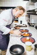 Saisons: Pour réaliser une cuisine «responsable», le chef Molard recommande avant tout de s’accorder sur le rythme des saisons. ((Photo: Edouard Olszewski))