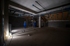Sous les gradins les travaux se poursuivent. (Anthony Dehez)