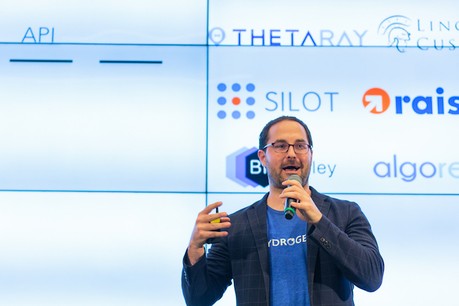 Mike Kane, durant le pitch lors des Fintech Awards 2018. (Photo: Matic Zorman / archives)