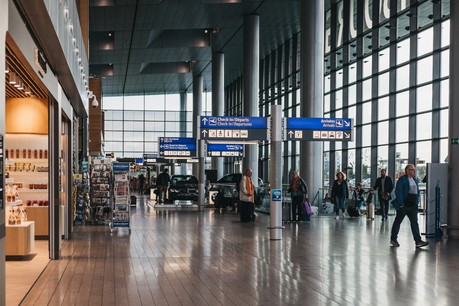 Les ministres des Finances des neuf États, dont Pierre Gramegna, appellent la Commission européenne à créer une taxe CO2 sur les billets d’avion. (Photo: Shutterstock)