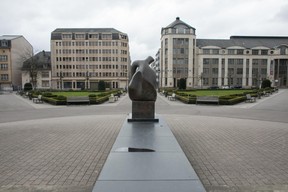 La place des Martyrs, lieu de transit pour de nombreux piétons en temps normal. ((Photo: Matic Zorman))