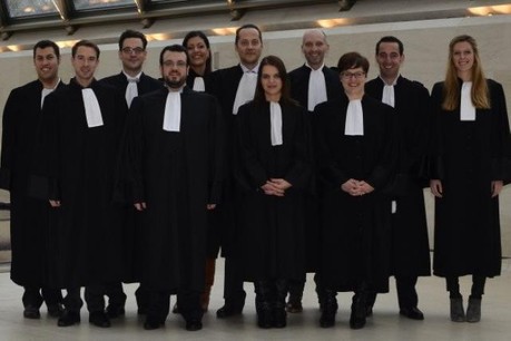 Le comité sortant de la Conférence du jeune barreau où siégait déjà Anissa Bali, ici au second rang. (Photo: CJBL)