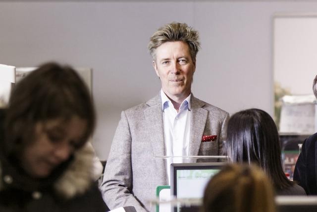 Laurent Schonckert: «Le commerce en ligne génère un certain nombre de frais que nous avons jugés trop importants par rapport aux retombées qu’on pourrait attendre d’une telle activité.» (Photo: Jan Hanrion / Maison Moderne)