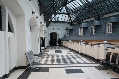 Le grand public ne connaît pas forcément tous les protagonistes ni les pratiques usuelles lors d'un procès pénal ou civil. (Photo : Maison Moderne)