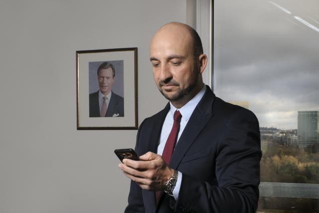 S'il faut compter sur l'attraction de talents étrangers, il faut aussi former les jeunes Luxembourgeois aux besoins des secteurs pourvoyeurs d'emploi, estime Étienne Schneider. (Photo: Blitz / archives)
