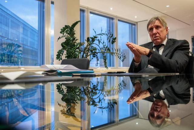 S’il ne croit pas que la seule gratuité des transports attirera des milliers de nouveaux usagers, François Bausch se dit étonné de l’impact de l’annonce à l’international, véritable «nation branding à exploiter». (Photo: Matic Zorman)