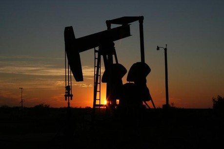 Le pétrole continue d'être pompé et son prix de chuter. (Photo: Pixabay)