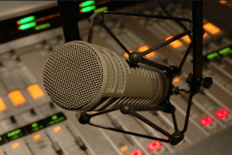 Il reste une semaine à l'équipe de L'essentiel Radio pour peaufiner les détails de sa grille de programmes. (Photo: licence cc )