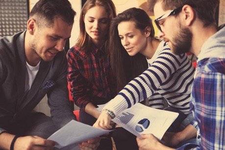 Le désavantage majeur à créer son entreprise est, selon 61% des jeunes interrogés, le risque financier. (Photo: Shutterstock)