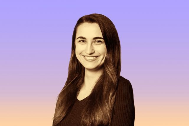 Anna Radulovski: «Les jeunes filles sont à la recherche de modèles à suivre. C’est pourquoi nous avons décidé d’organiser des ateliers avec des femmes qui travaillent dans le secteur des nouvelles technologies et du codage et qui pourraient les inspirer.» (Photo: Patricia Pitsch / Maison Moderne)