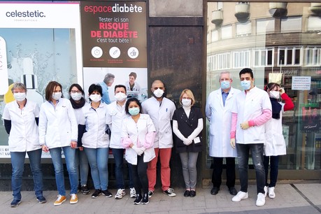 Dès le début du mois de février, la pharmacie a fait face à une pénurie de masques, et les gels hydroalcooliques ont commencé à manquer. (Photo: Maison Moderne)
