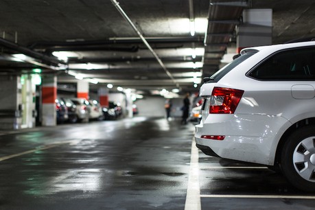 Dopées par leur rareté, les places de parking s’arrachent à prix d’or dans la capitale et dépassent désormais régulièrement les 200.000 euros. (Photo: Shutterstock)