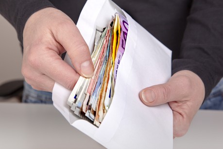 Europol a identifié près de 4.000 mules, qui acceptaient de virer de l’argent sur le compte de réseaux criminels contre une commission. (Photo: Shutterstock)
