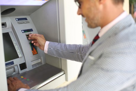 Les quatre grandes banques belges s’associent pour optimiser le positionnement géographique des distributeurs de billets. (Photo: Shutterstock)