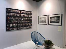 Sur le stand de la Galerie Goutal, œuvre de Jean-Pierre Attal à gauche et œuvres de Pierre Vogel à droite ((Photo: Paperjam))
