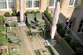 La terrasse de La Cristallerie, au cœur de l’îlot historique. ((Photo: Facebook de La Cristallerie))