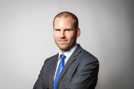 Alexandre Gauthy, macroéconomiste chez Degroof Petercam Luxembourg. (Photo: Patricia Pitsch/Maison Moderne)