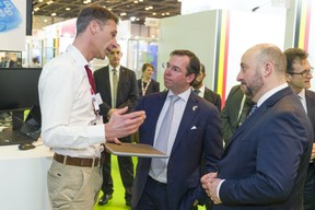 Évidemment, ce salon est l’occasion de nouer des contacts. ((Photo: SIP))