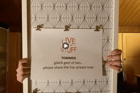 En ce lundi 23 mars, Tommek s’est produit sur le «Live aus der Stuff» depuis son salon. (Photo: DR)