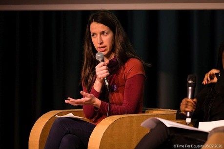 Isabelle Schmoetten, de la plate-forme JIF, rappelle qu’«au Luxembourg, les femmes passent deux fois plus de temps que les hommes au travail du ‘care’, qu’elles soient rémunérées ou non». (Photo: plate-forme JIF)